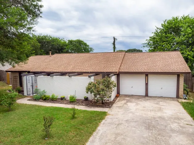 Grass Hollow in Live Oak, photo 8